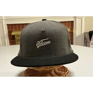 VTG Y2K Volcom Flexfit Hat Mens Grey Black Flat Brim Floral Interior Sz S M